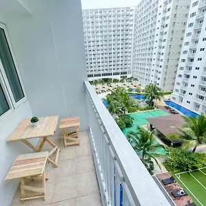 Aparthotel Shore Residences Tower D, Manila