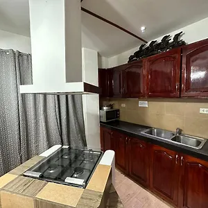  Apartment Alona Park - 3 Bedroom Apartment- Alex And Jesa Unit Philippines