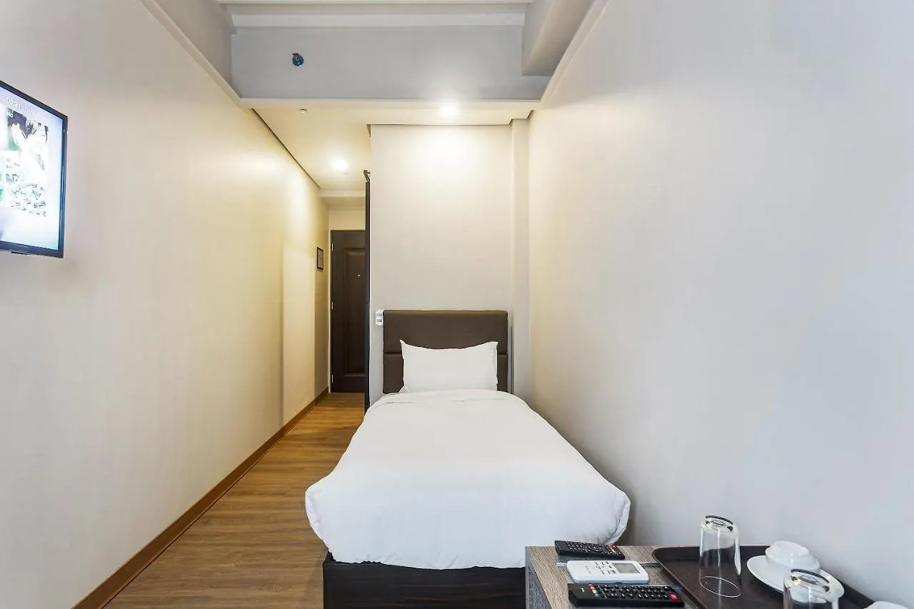 Airo Hotel Manila